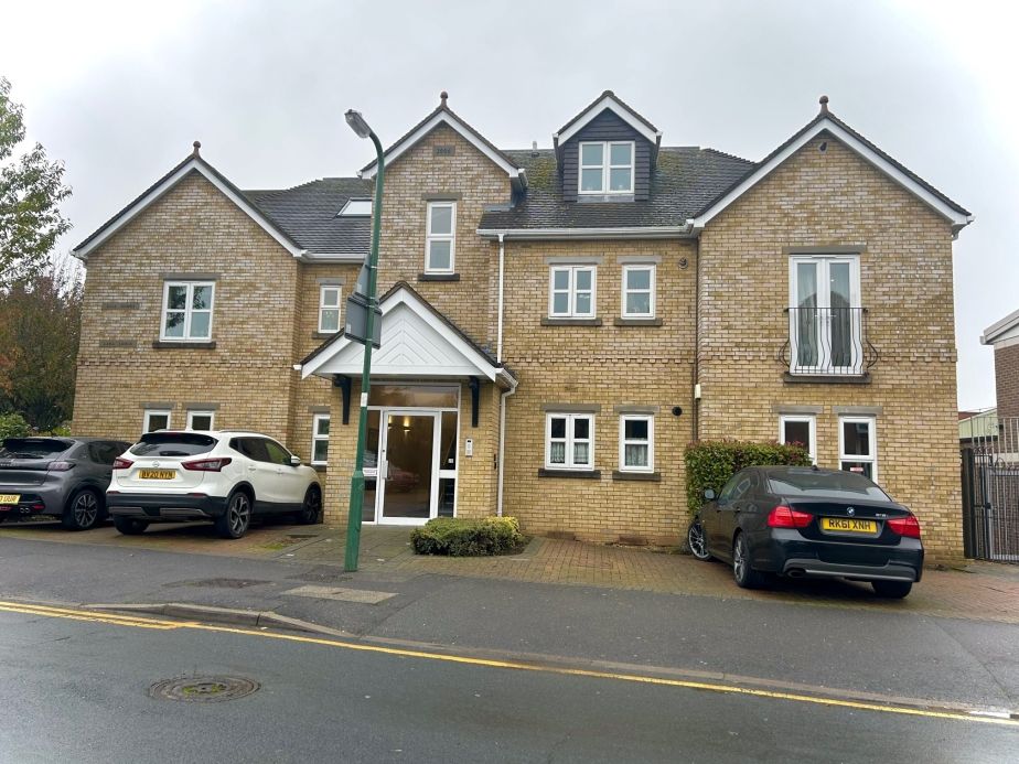 2 bed flat to rent in Tate Road, Sutton SM1, £1,650 pcm Zoopla