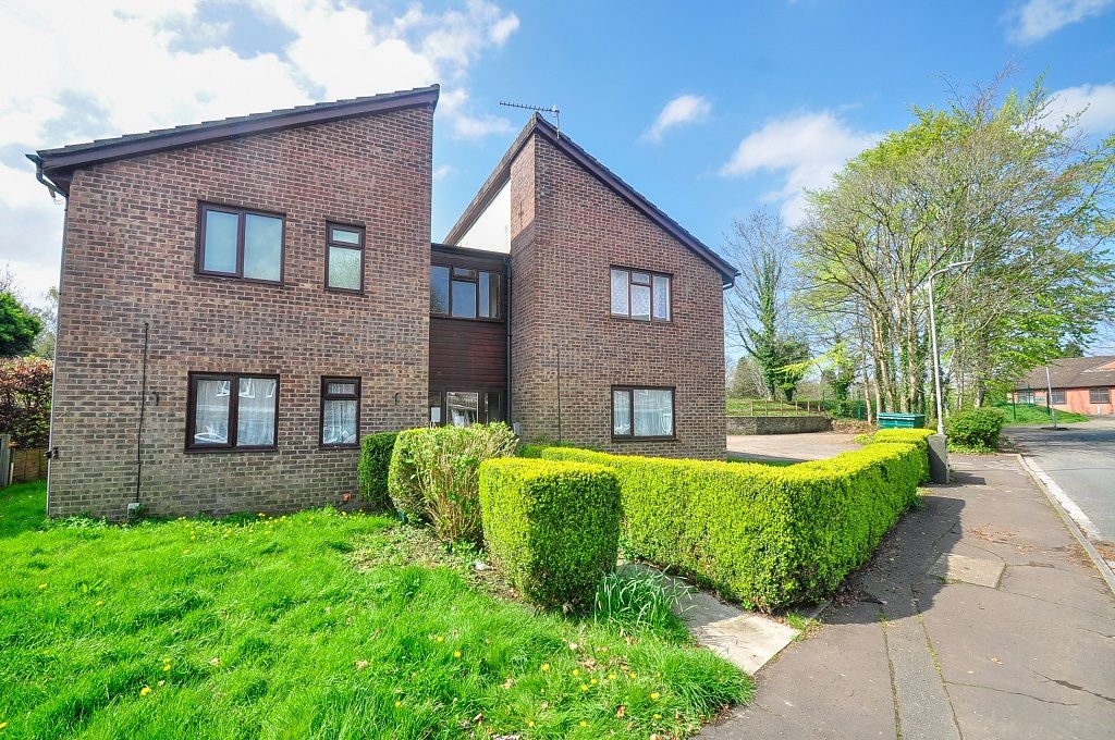 1 bed flat for sale in St. Brides Gardens, Newport NP20 Zoopla