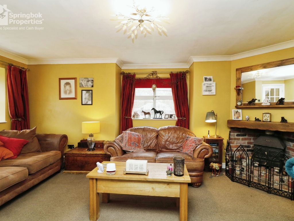 4 bed detached house for sale in Edale Close, Bowdon, Bowdon, Cheshire