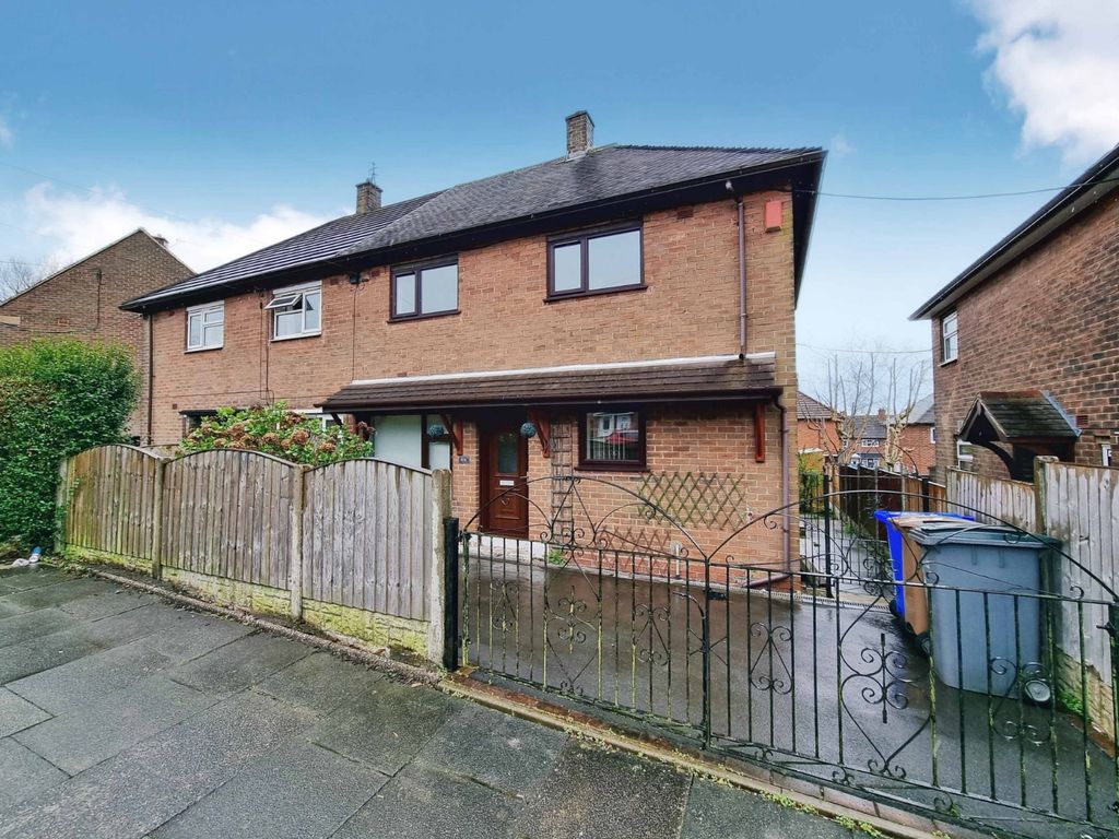 3 bed semidetached house for sale in Dawlish Drive, StokeOnTrent