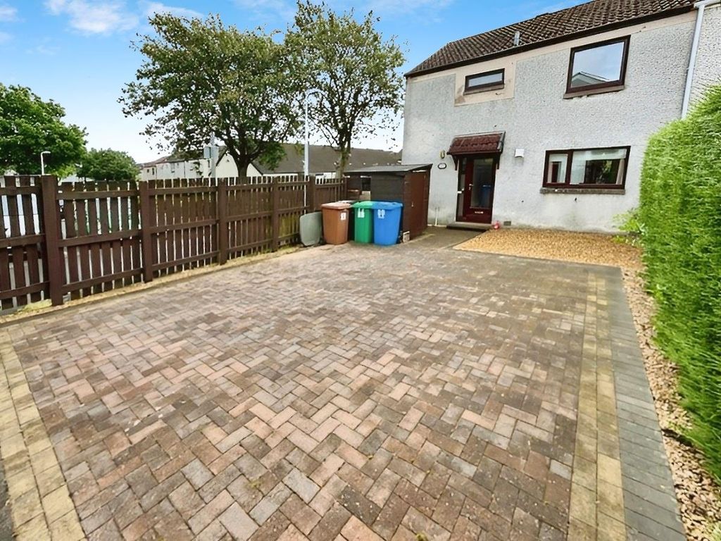 3 bed end terrace house for sale in Inveraray Avenue, Glenrothes KY7, £