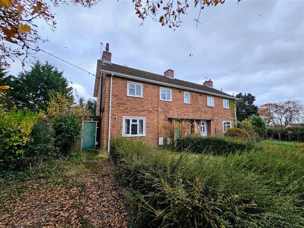 3 bed semidetached house for sale in Winfrith Way, Nursling