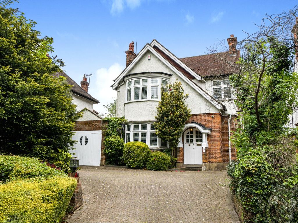 4 bed detached house for sale in Friern Lane, Whetstone, London