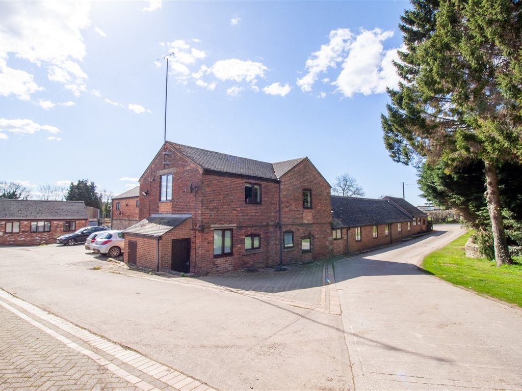 2 bed barn conversion to rent in Wood Lane, Horsley Woodhouse, Ilkeston