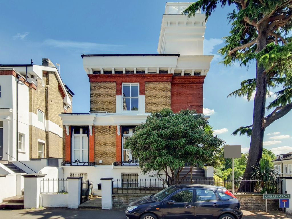 3 bed flat for sale in Belvedere Road, Crystal Palace, London, Greater