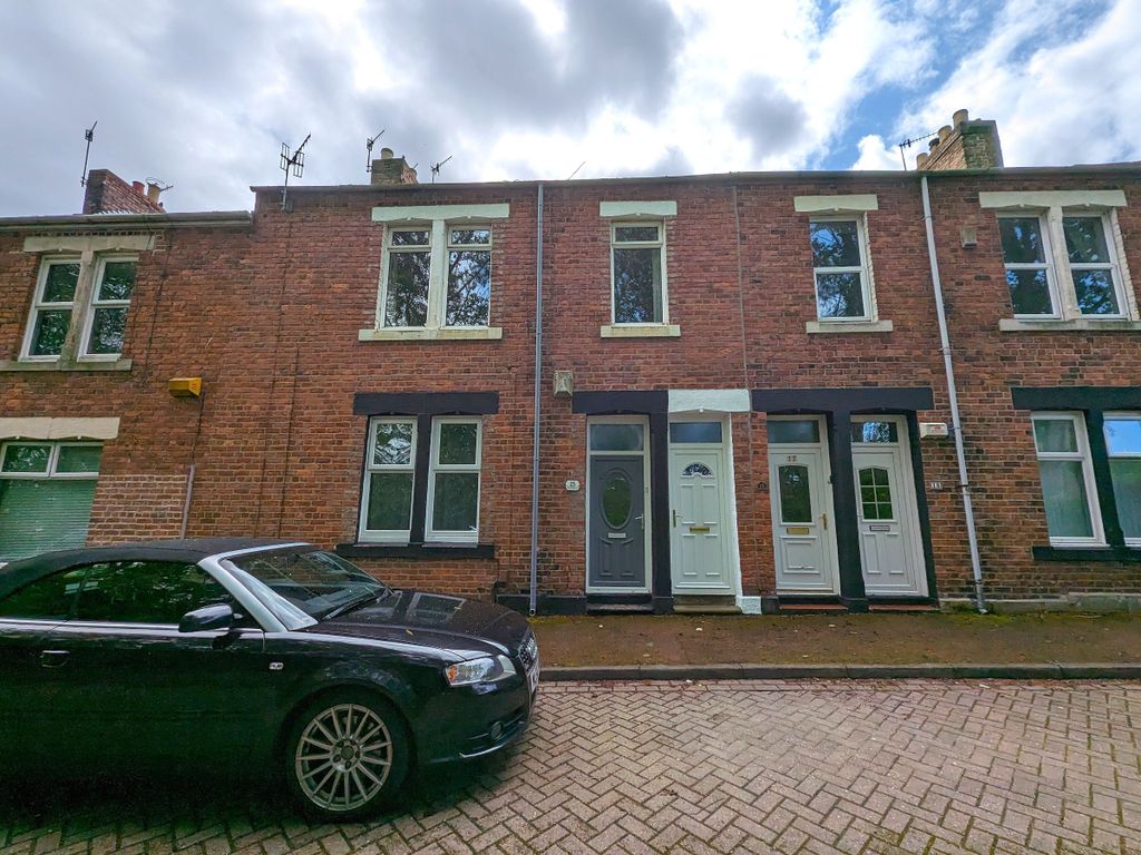 3 bed flat for sale in Wood Terrace, Bill Quay, Gateshead NE10 Zoopla