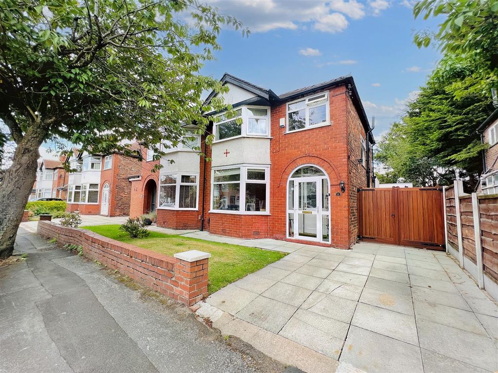 3 bed semidetached house for sale in Bollin Drive, Timperley