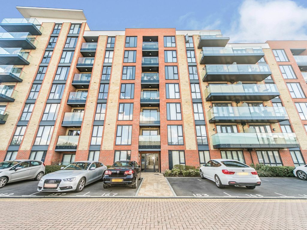 2 bed flat to rent in Oscar Wilde Road, Reading RG1 Zoopla