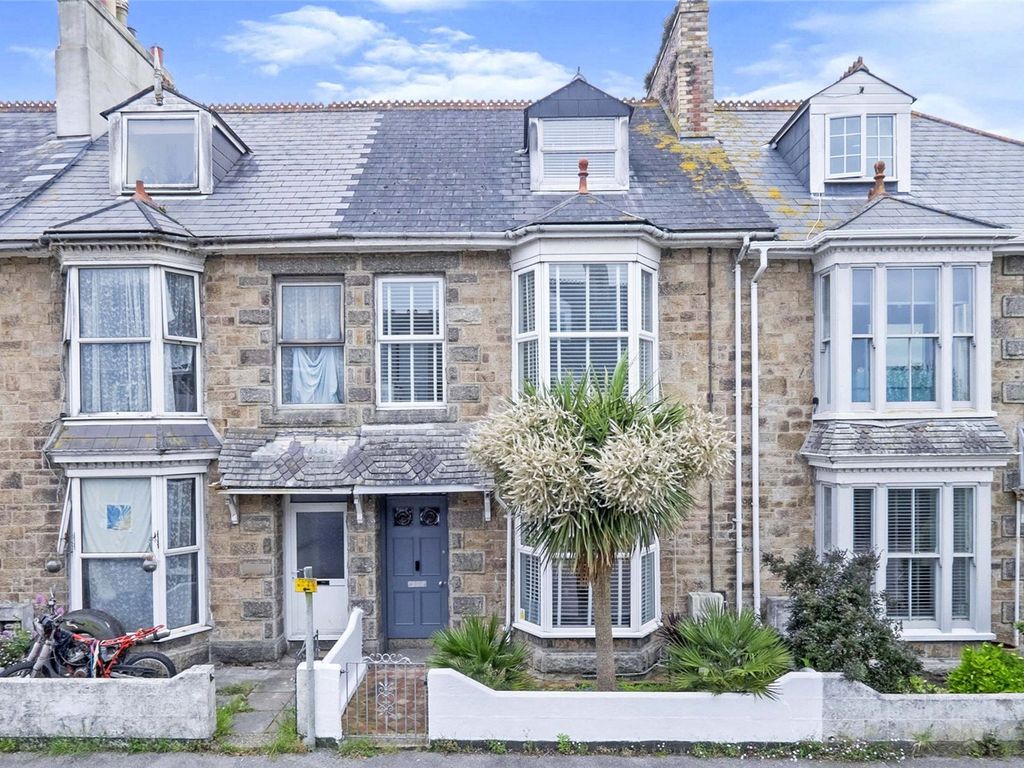 4 bed terraced house for sale in Tolver Road, Penzance TR18 Zoopla