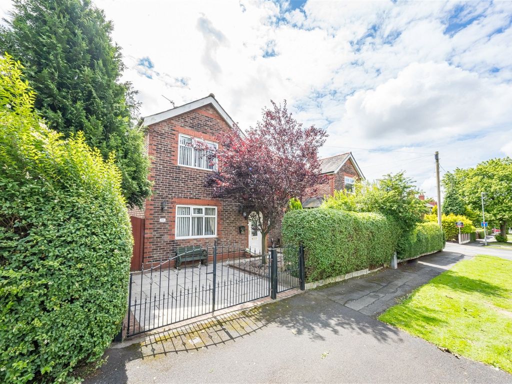3 bed semidetached house for sale in Liverpool Road, Prescot L34, £