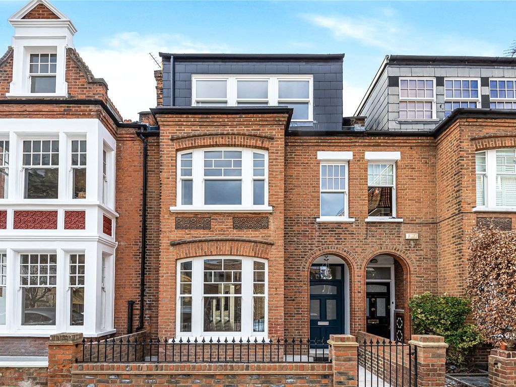 Balmuir Gardens, London, London SW15  