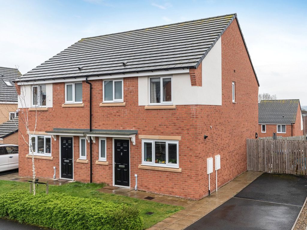 3 bed semidetached house for sale in Vallum Place, Throckley