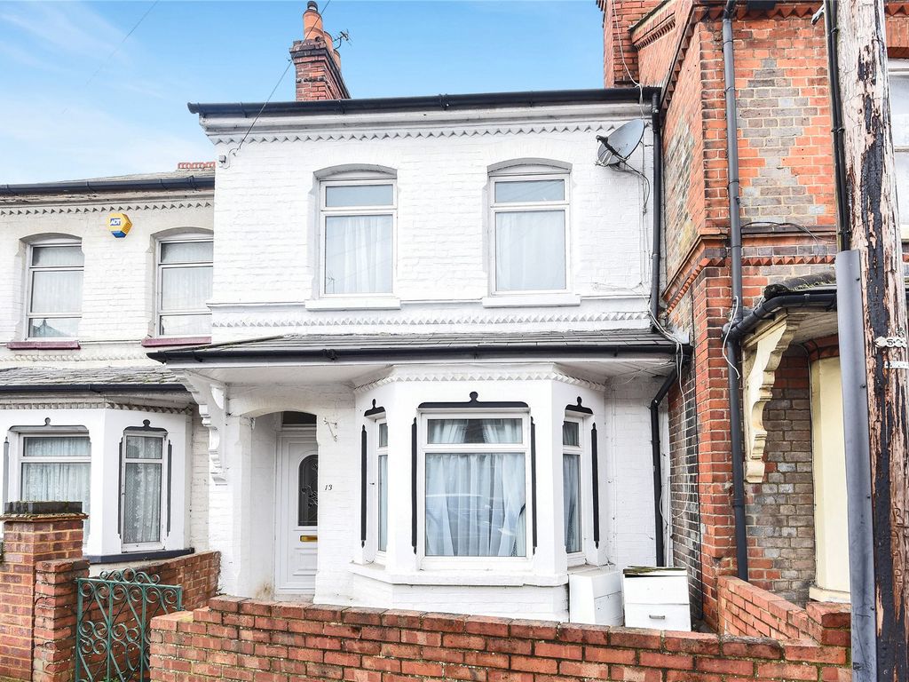 3 Bed Terraced House For Sale In Salisbury Road Reading Berkshire