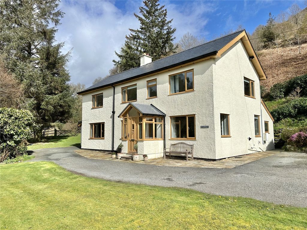 5 bed detached house for sale in Rhayader, Powys LD6, £525,000 Zoopla