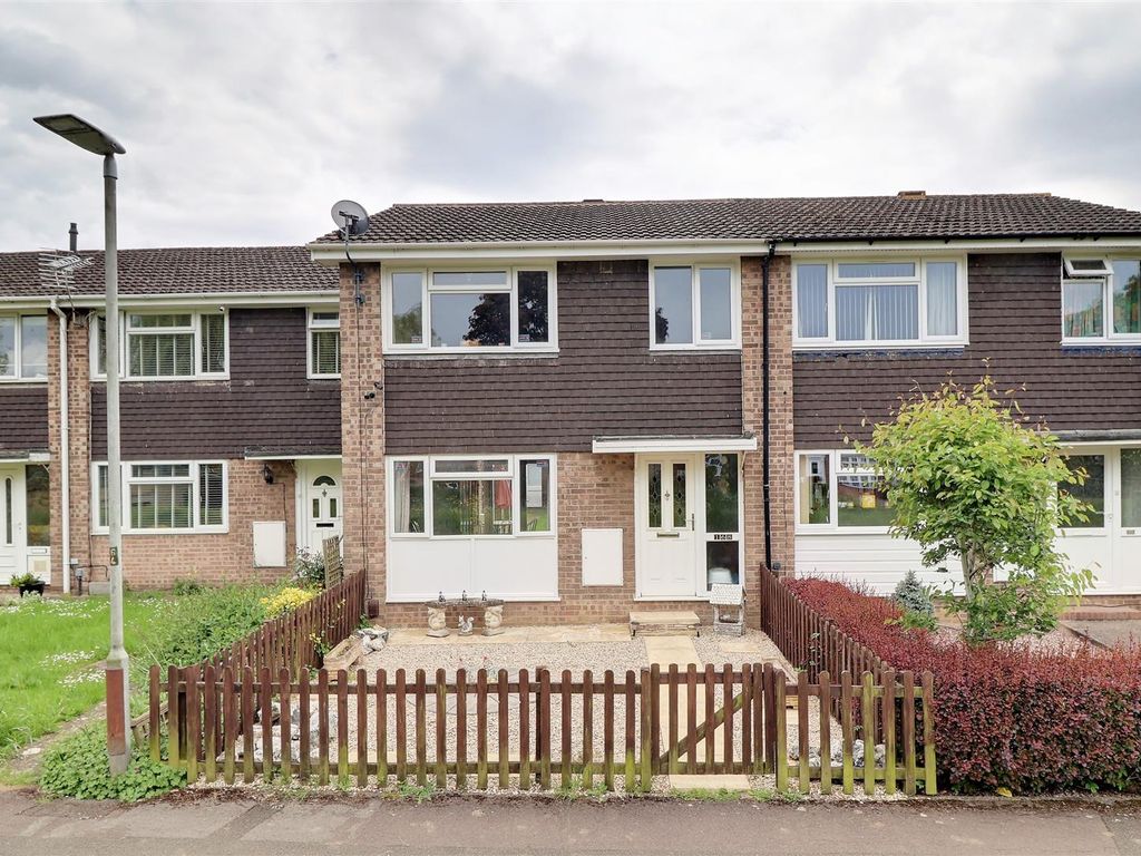 3 bed terraced house for sale in Curlew Road, Abbeydale, Gloucester GL4