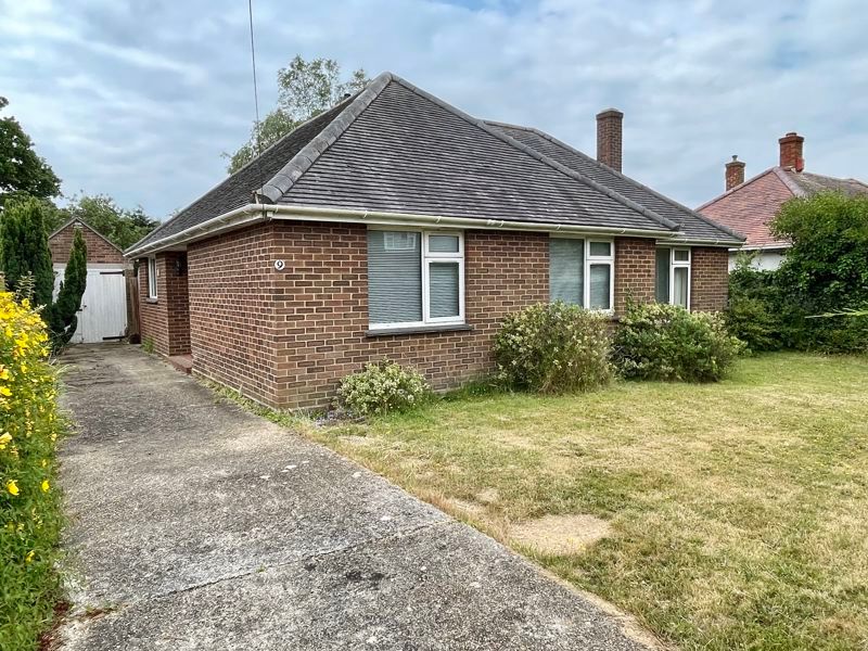 3 bed detached bungalow for sale in Harbour Road, Hayling Island PO11