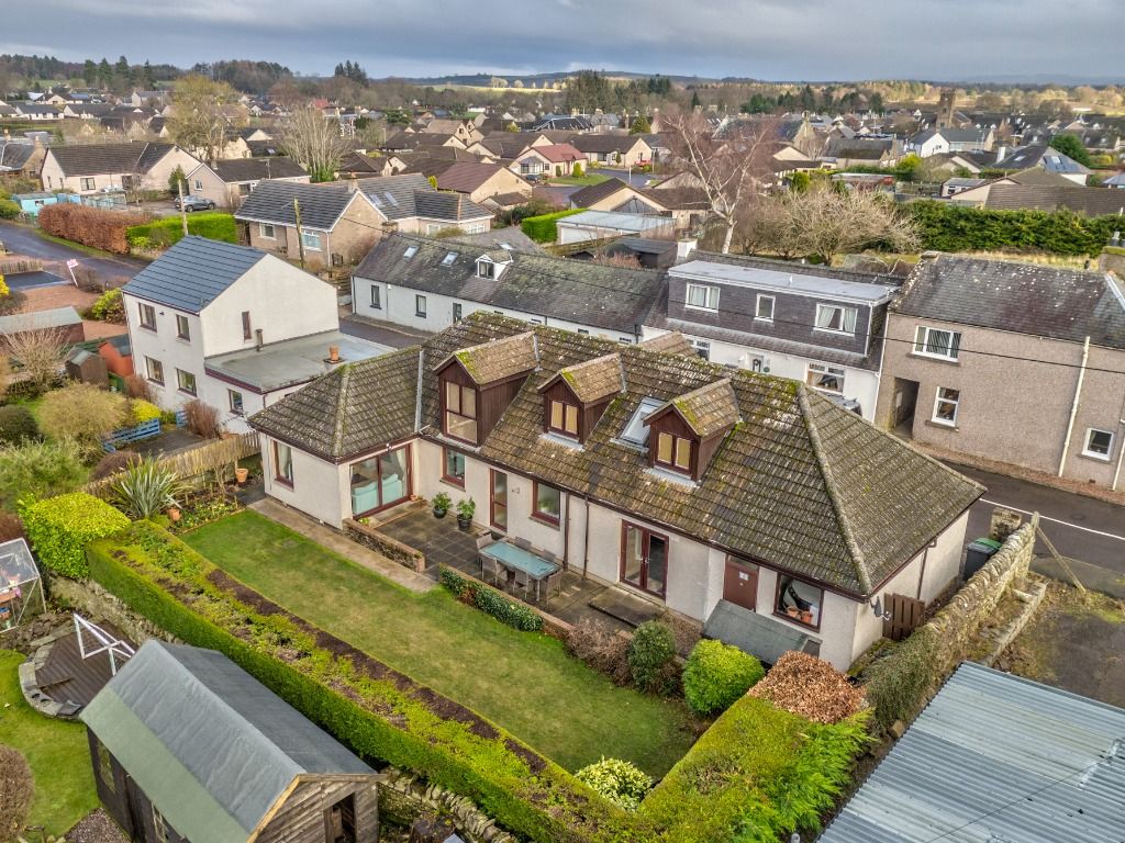 5 bed detached house for sale in Guthrie Street, Letham, Angus DD8, £