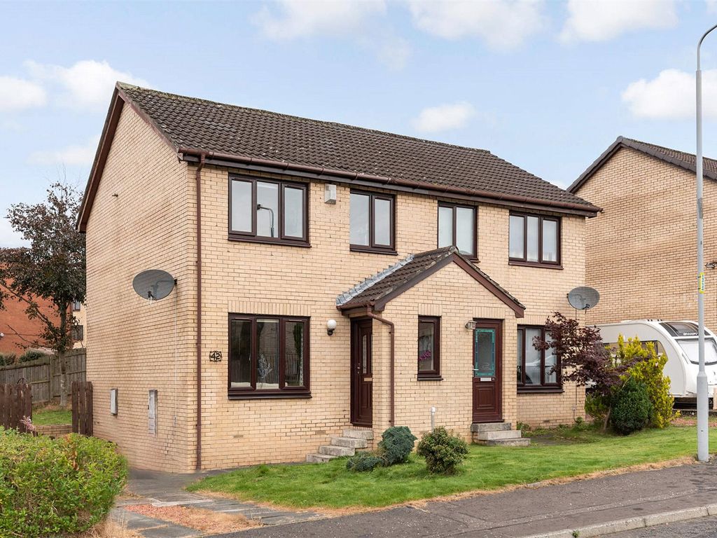3 bed semidetached house for sale in Southfield Road, Cumbernauld