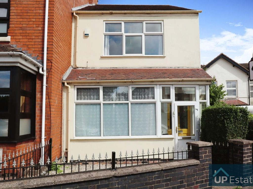 3 bed end terrace house for sale in Spa Lane, Hinckley LE10, £240,000