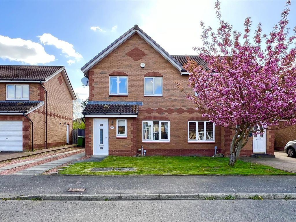 3 bed semidetached house for sale in Buller Crescent, Blantyre