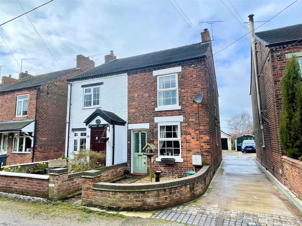 2 bed semidetached house for sale in Ettiley Avenue, Sandbach CW11, £