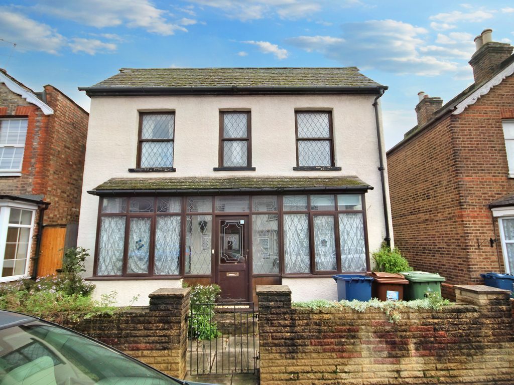 3 bed detached house for sale in Byron Road, Harrow, Middlesex HA3, £