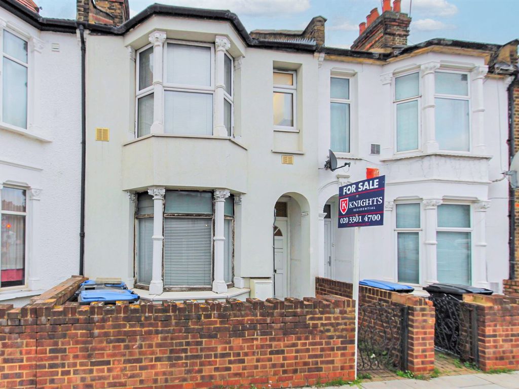 3 bed terraced house for sale in Southbury Road, London EN3 Zoopla