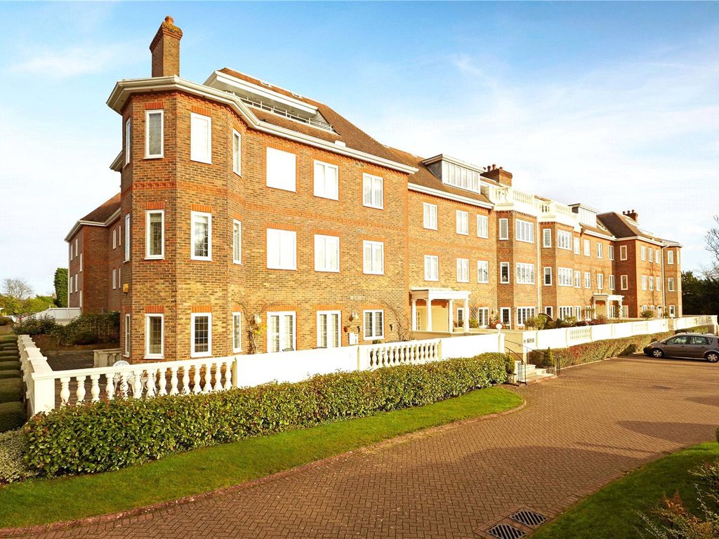 3 bed flat for sale in Wray Mill House, Batts Hill, Reigate, Surrey RH2