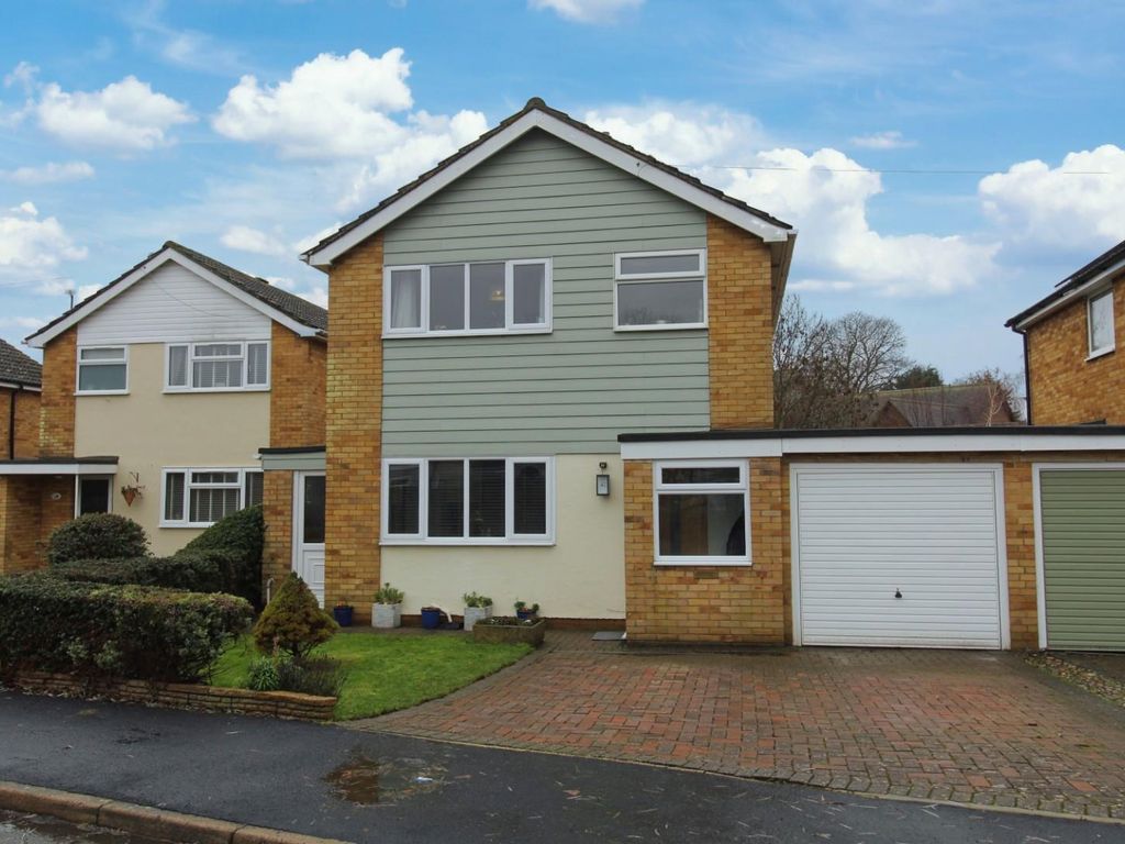 3 bed detached house for sale in Manor Gardens, Buckden, St. Neots PE19