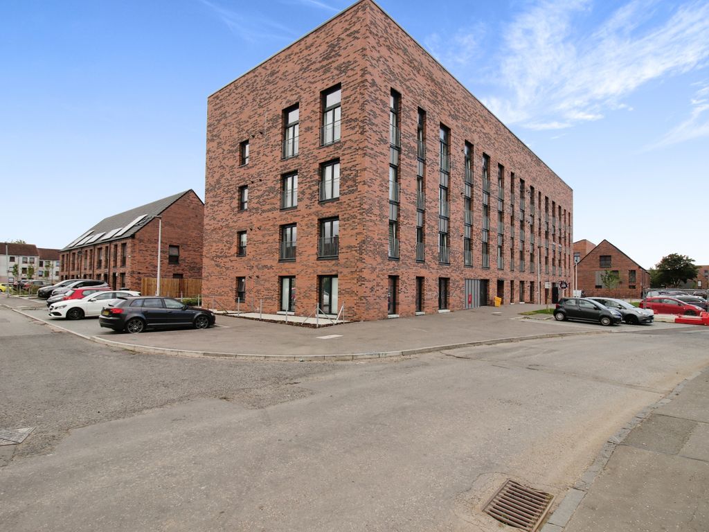 1 bed flat for sale in 7 Muirhouse Crescent, Edinburgh EH4, £170,000