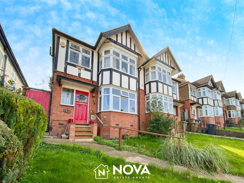 4 bed property for sale in Cutenhoe Road, Luton LU1, £400,000 Zoopla