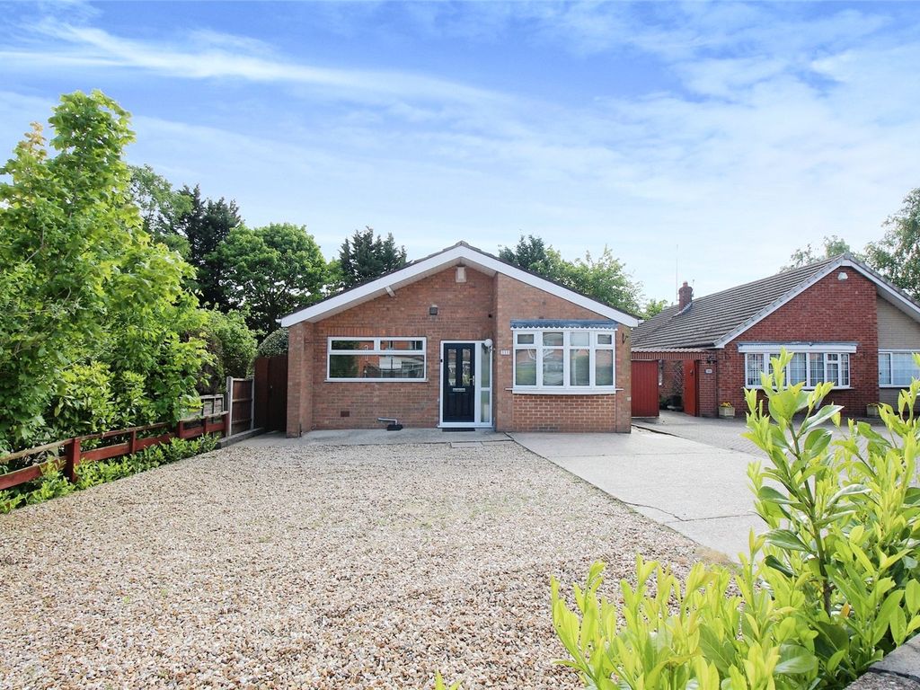 3 bed bungalow for sale in Skellingthorpe Road, Lincoln, Lincolnshire
