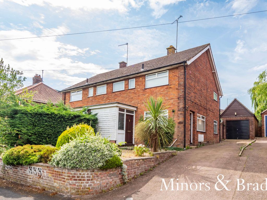 3 bed semidetached house for sale in Dereham Road, Norwich NR5 Zoopla