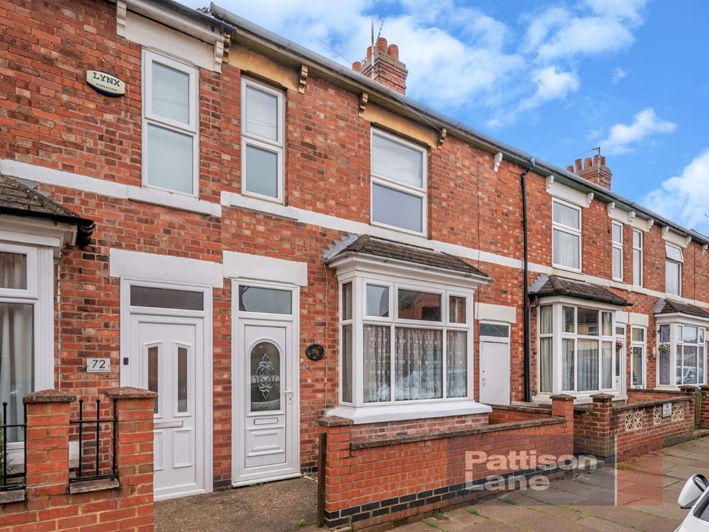 3 bed terraced house for sale in Cornwall Road, Kettering NN16 Zoopla