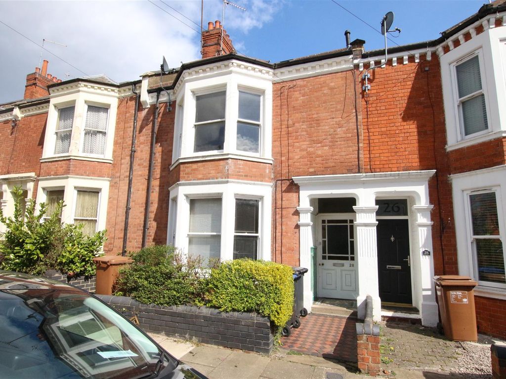 5 bed terraced house for sale in Bostock Avenue, Abington, Northampton NN1 Zoopla