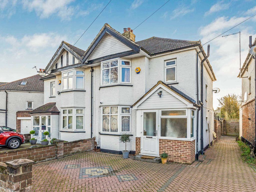 3 bed semidetached house for sale in Kingsmead Avenue, Tolworth
