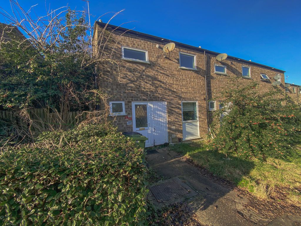 3 bed terraced house to rent in Linkside, Bretton, Peterborough PE3