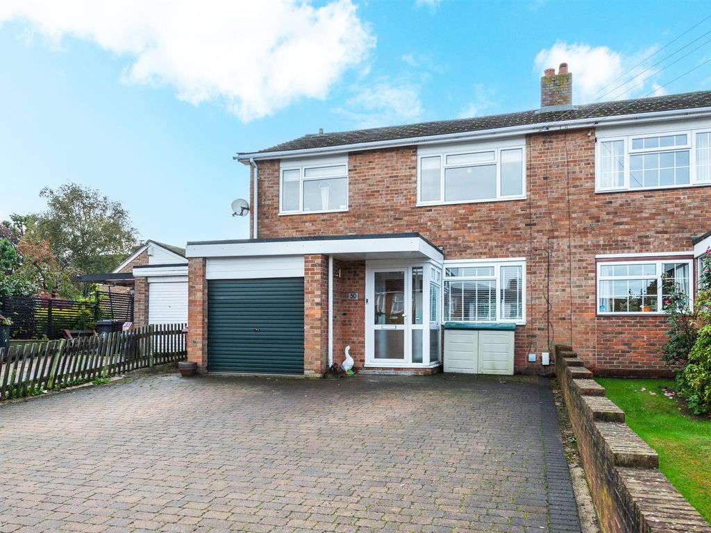 4 bed property for sale in Mungo Park Way, Orpington BR5, £545,000 Zoopla