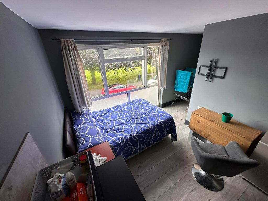 1 bed flat to rent in Cherwell Close, Maidenhead, Berkshire SL6, £1,195