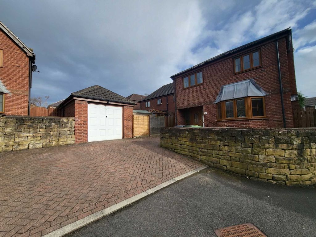4 bed detached house for sale in Blenheim Drive, Dewsbury WF13 Zoopla