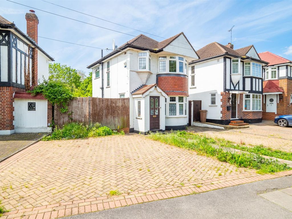 3 bed detached house for sale in Lower Morden Lane, Morden SM4 Zoopla