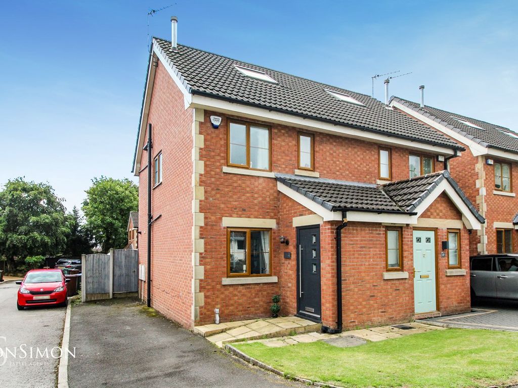 3 bed semidetached house for sale in Eagley Drive, Seddons Farm, Bury