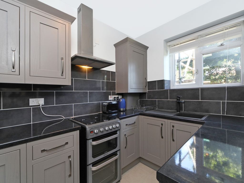 2 bed flat to rent in Nelsons Row, London SW4 Zoopla