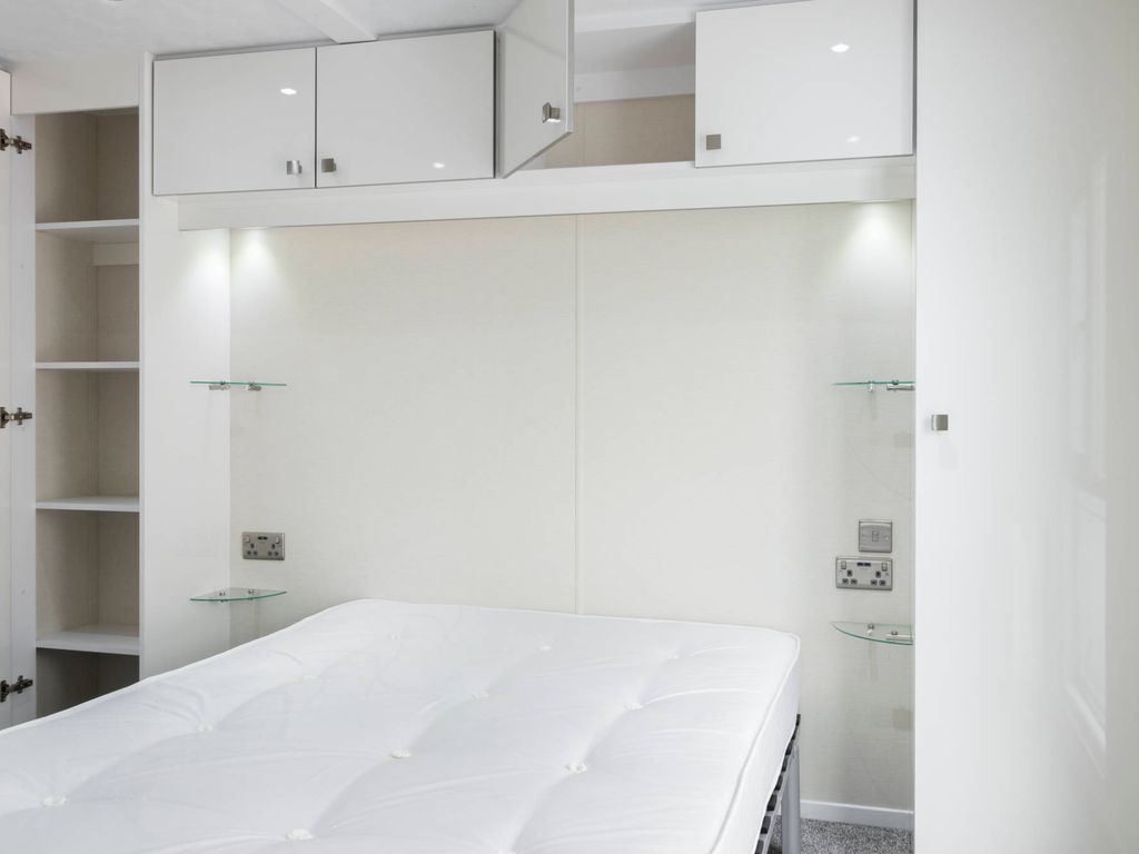 7 Stuart Road, West Kilburn, London NW6