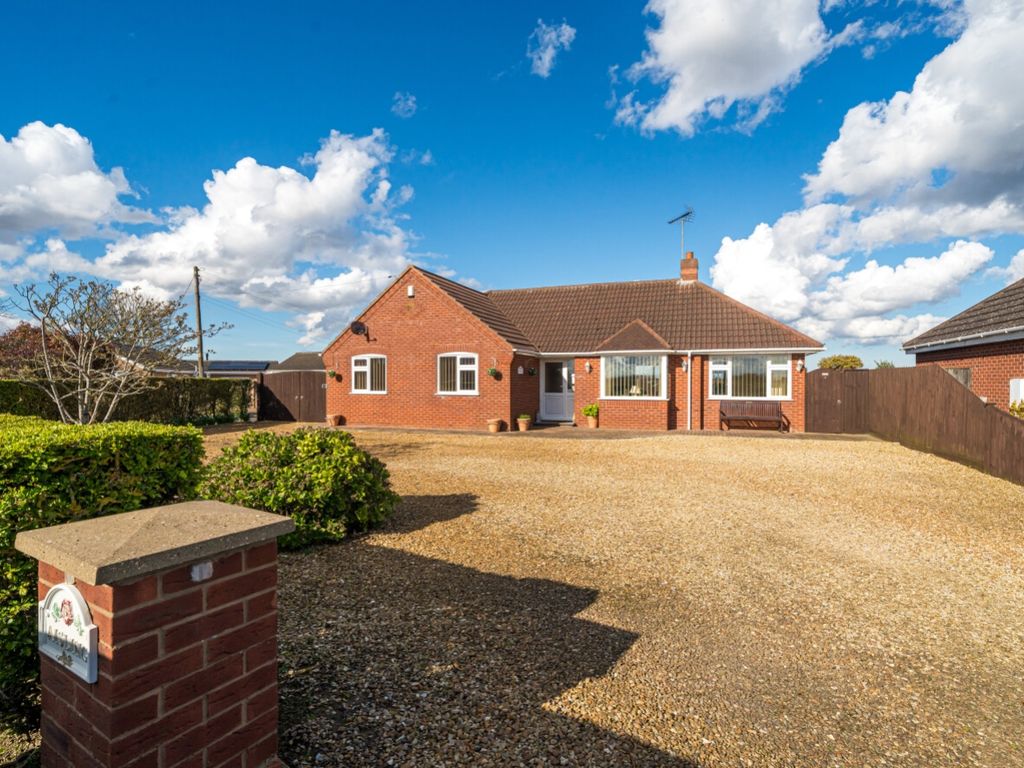 3 bed detached bungalow for sale in Washway Road, Holbeach, Spalding