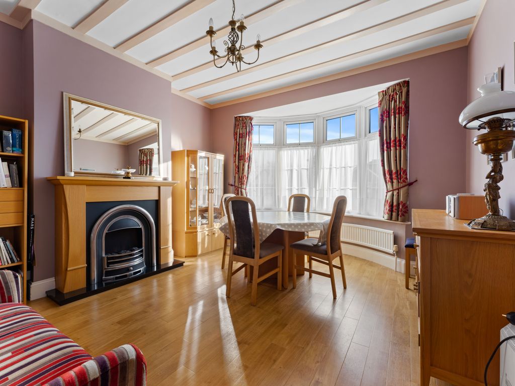 4 bed semidetached house for sale in Sandy Lane South, Wallington SM6, £735,000 Zoopla