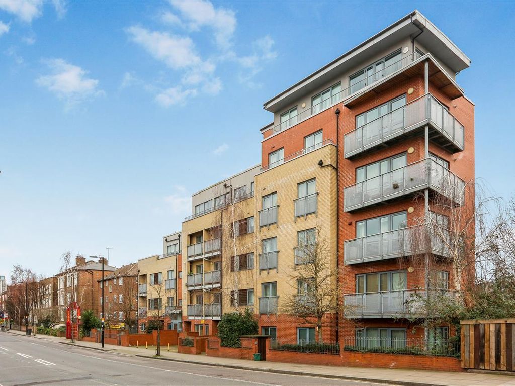 2 bed flat for sale in Junction Road, London N19, £475,000 Zoopla