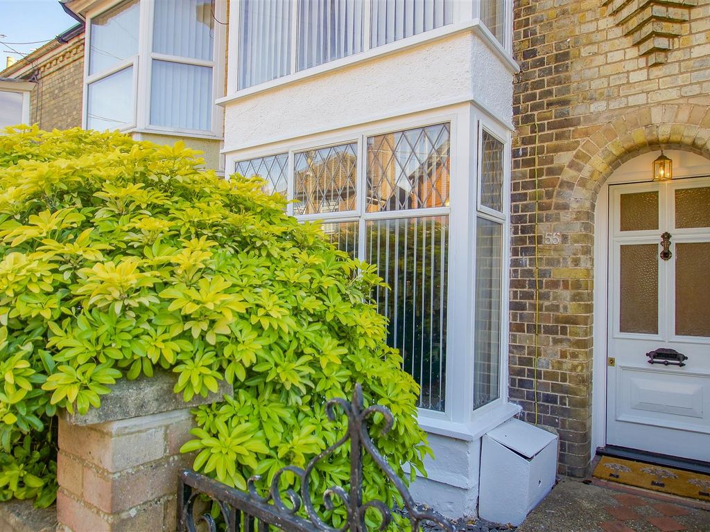 3 bed property for sale in Vicarage Road, Thetford IP24 Zoopla