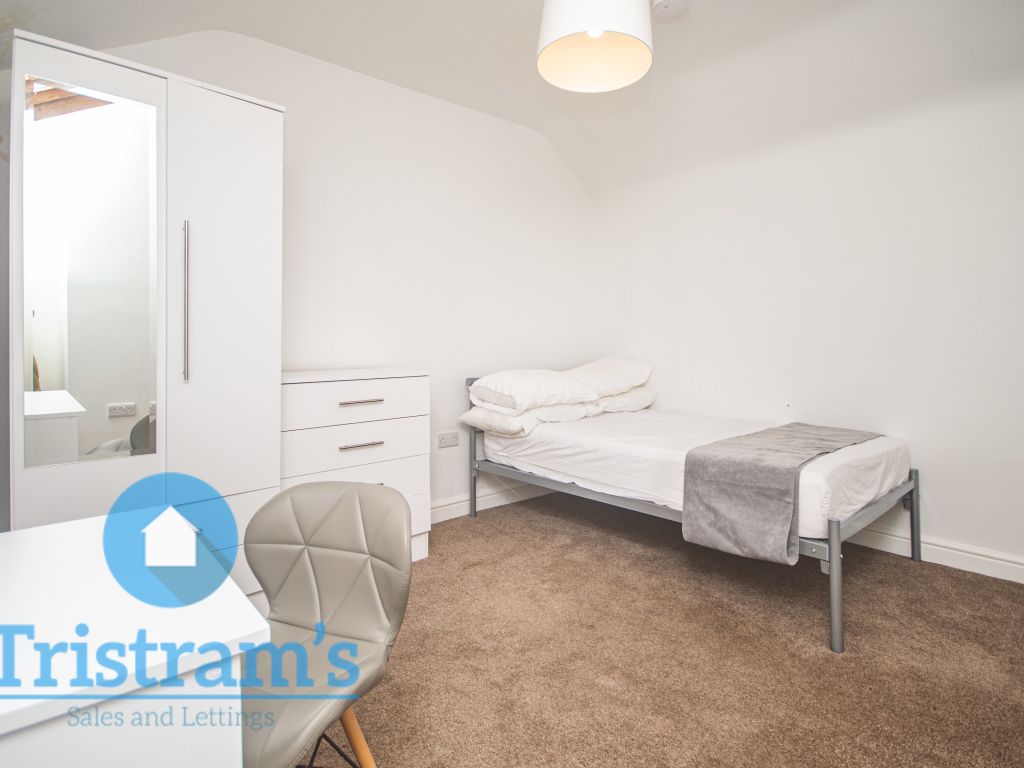 Room to rent in Imperial Road, Beeston, Nottingham NG9, £347 pcm Zoopla