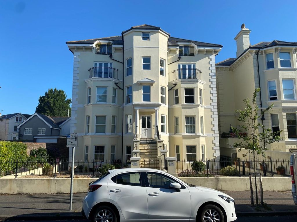 2 bed flat for sale in Trinity Trees, Eastbourne BN21 Zoopla